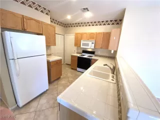 Photo #5: 2694615 Listing 