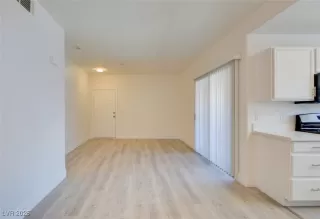 Photo #2: 2694640 Listing 