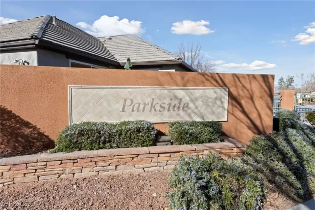 MLS: 2694668 Condo For Sale