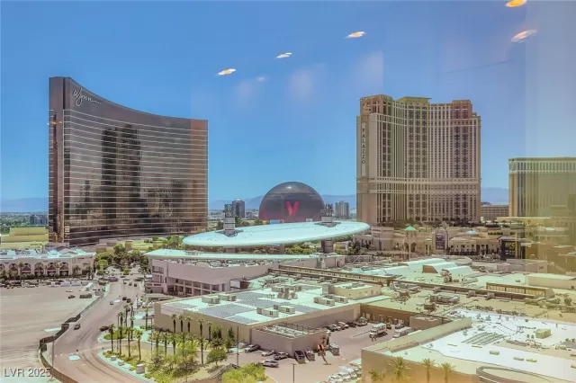 MLS: 2694689 Condo For Sale