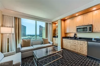 Photo #1: 2694689 Listing