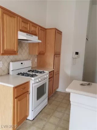 Photo #1: 2694695 Listing 