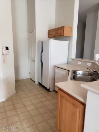 Photo #2: 2694695 Listing 