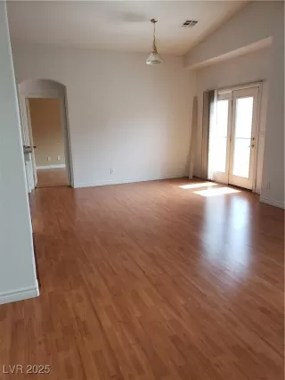 Photo #5: 2694695 Listing 