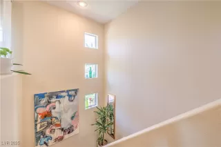 Photo #4: 2694720 Listing