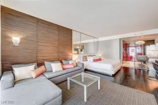 Photo #5: 2694758 Listing