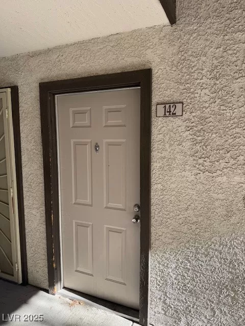 MLS: 2694763 Condo For Sale