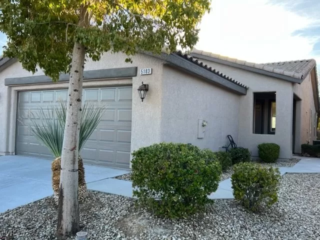 MLS: 2694812 Condo For Sale