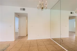 Photo #3: 2694895 Listing