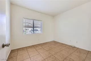 Photo #6: 2694895 Listing