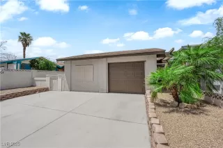 Photo #1: 2694908 Listing 