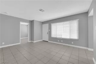 Photo #5: 2694908 Listing 