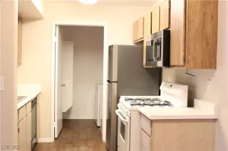 Photo #5: 2694923 Listing 