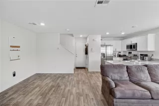 Photo #5: 2694928 Listing 