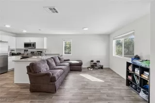 Photo #6: 2694928 Listing 