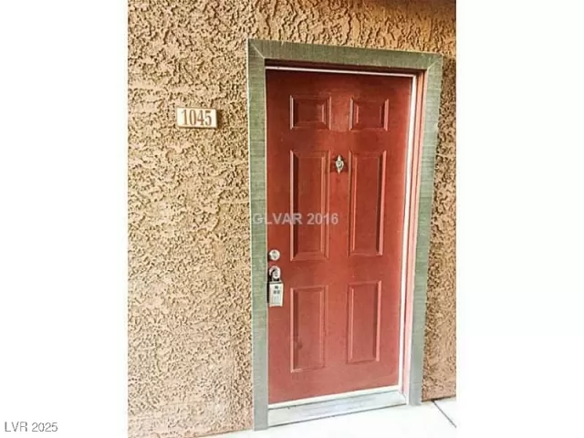 MLS: 2694964 Condo For Sale