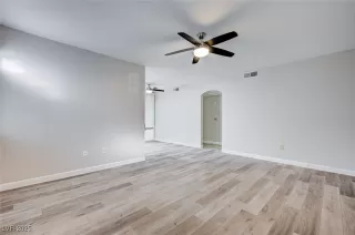 Photo #1: 2694965 Listing 