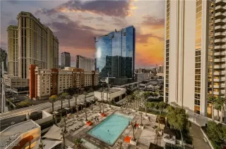 Photo #1: 2695004 Listing 