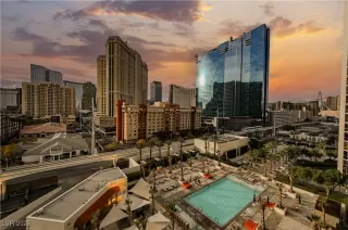 Photo #6: 2695004 Listing 