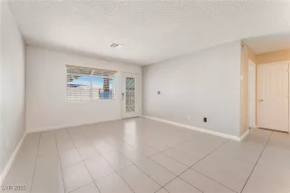 Photo #4: 2695027 Listing