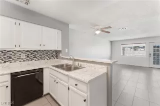 Photo #6: 2695027 Listing