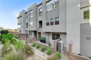 Photo #1: 2695055 Listing