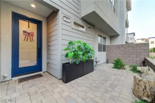 Photo #6: 2695055 Listing