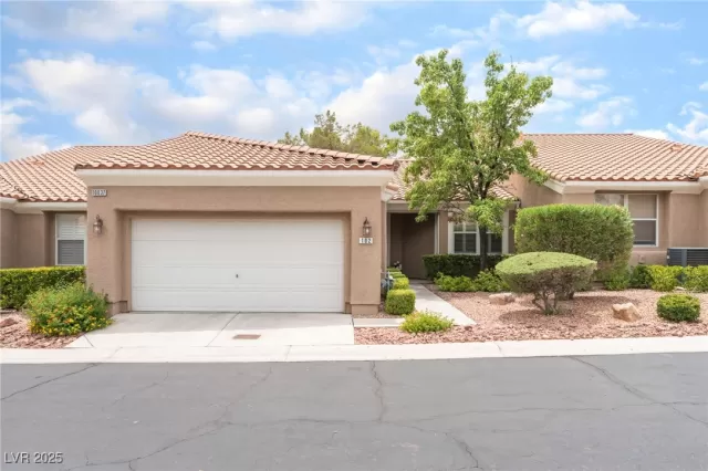 MLS: 2695070 Condo For Sale