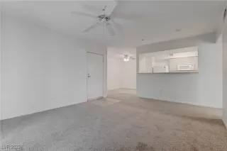 Photo #3: 2695090 Listing 