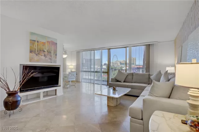 MLS: 2695102 Condo For Sale