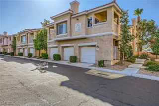 Photo #3: 2695103 Listing 