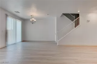 Photo #3: 2695115 Listing 