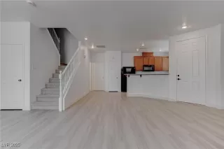 Photo #6: 2695115 Listing 