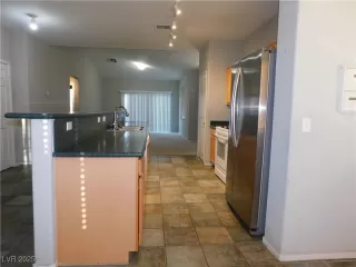 Photo #4: 2695120 Listing 