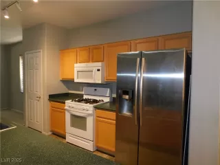 Photo #5: 2695120 Listing 