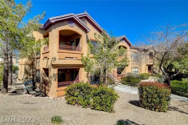 MLS: 2695135 Condo For Sale
