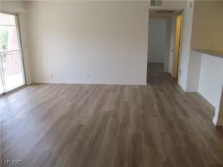 Photo #2: 2695147 Listing 