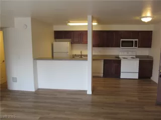 Photo #5: 2695147 Listing 