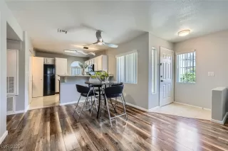 Photo #4: 2695152 Listing