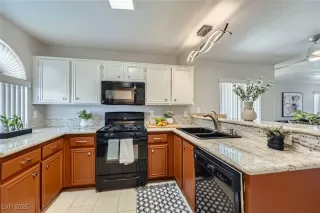 Photo #5: 2695152 Listing