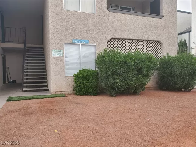 MLS: 2695174 Condo For Sale