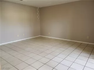 Photo #2: 2695174 Listing 