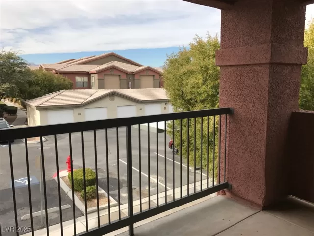 MLS: 2695188 Condo For Sale