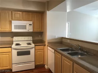 Photo #3: 2695188 Listing 