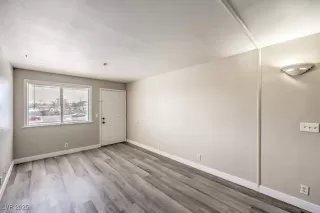 Photo #2: 2695191 Listing 