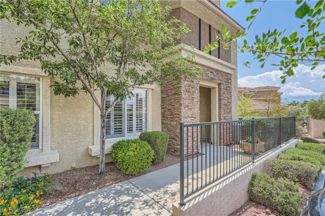 MLS: 2695215 Condo For Sale