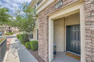 Photo #1: 2695215 Listing