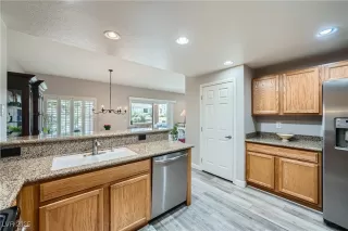 Photo #6: 2695215 Listing