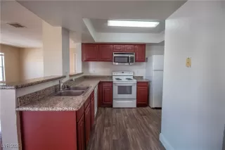 Photo #2: 2695227 Listing 