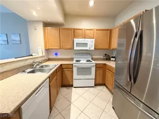 Photo #1: 2695253 Listing 